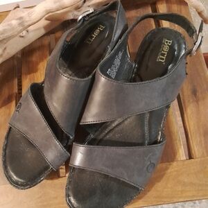 Born Black Leather Sandals Size 9